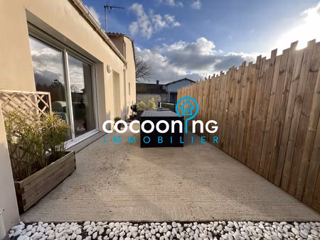 maison de village avec 2 chambre à louer