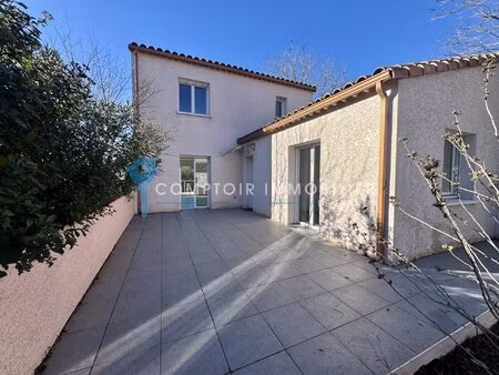 en exclusivité villa de 2016 au centre village d'environ 107 m2 sur 427 m2 de terrain  3..