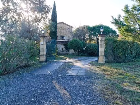 jolie maison de 283 m2 surface totale avec gite  piscine chauffée et pool-house 41 m2 sur.