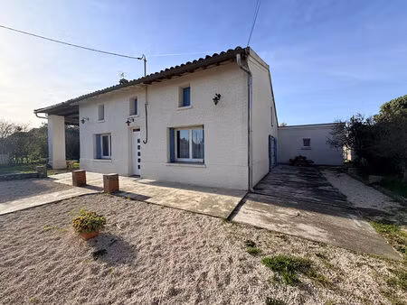 vente maison 4 pièces  125.00m²  mondonville
