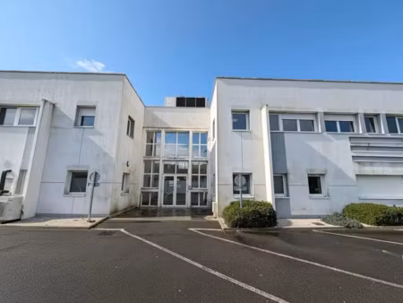 bureau à louer - 322 m² - saint-herblain