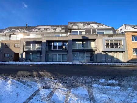 duplex appartement met twee terrassen en garagebox