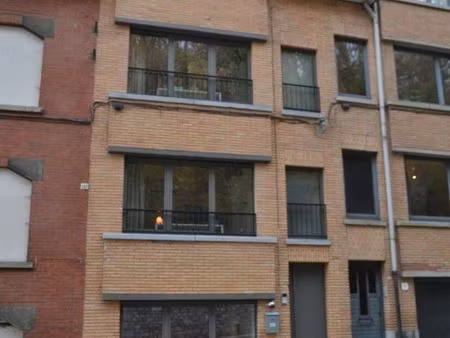 studentenkamer met eigen sanitair