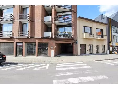 ondergrondse autostaanplaats in het centrum van sint-truiden