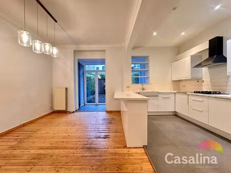 woning van +/- 175 m² nabij het dumonplein