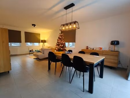 energiezuinige halfopen bebouwing met tuin te eksaarde