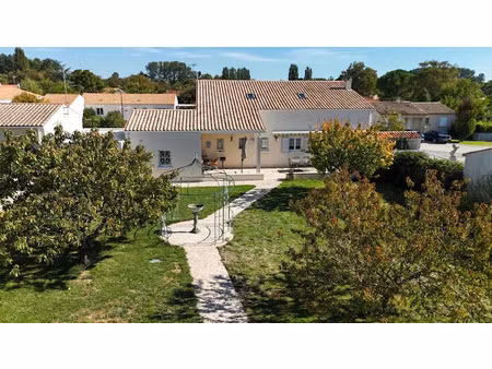 vente maison 6 pièces 155 m² à saint-germain-de-marencennes (17700)  316 000 €