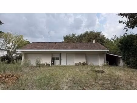 maison de 5 pièces de luxe en vente à le taillan-médoc  nouvelle-aquitaine