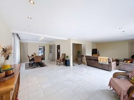 duplex à vendre avec garage et terrasse   woluwe-saint-lambert (vbd71003)