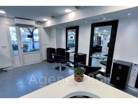 vente local commercial 50m2 gattières 06510 - 49100 € - surface privée