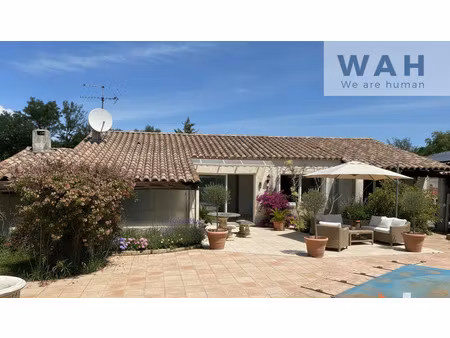 villa t4 plain pied + jardin + piscine - 34160 saussines