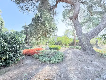 domaine cesseras 19 pièce(s) 496.83 m2