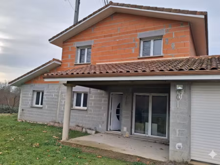 vente immeuble 300m2 magescq 40140 - 498000 € - surface privée