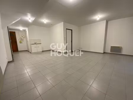 a louer - appartement t2 à crest 26400