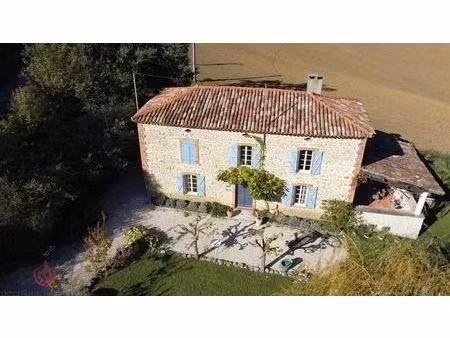 demeure de charme avec piscine et jacuzzi