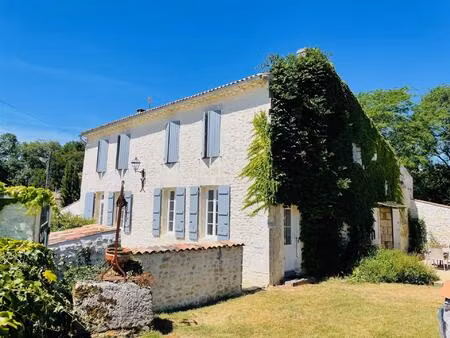 elégante maison familiale avec son studio