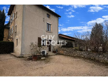 maison de ville à vendre à saint alban de roche