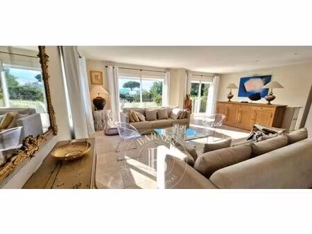 prestigieuse maison de campagne de 360 m2 en location grimaud  provence-alpes-côte d'azur