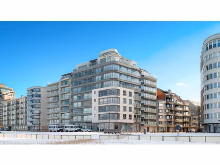 appartement te koop in knokke-heist met 2 slaapkamers