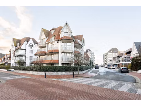 appartement te koop in knokke-heist met 5 slaapkamers