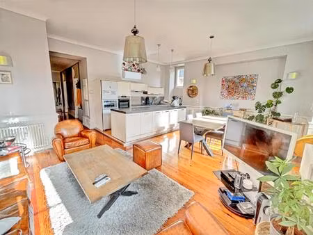 aix les bains centre  appartement haussmannien à vendre