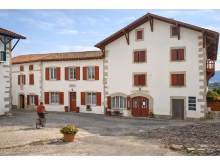 vente maison de village 5 pièces 119m2 ostabat-asme 64120 - 215000 € - surface privée