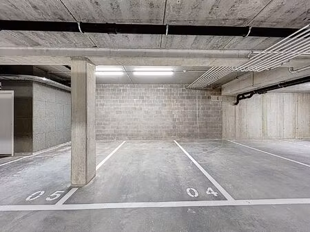 parking à vendre à rue de l'ancienne gare 38 lasne (vbd70754)