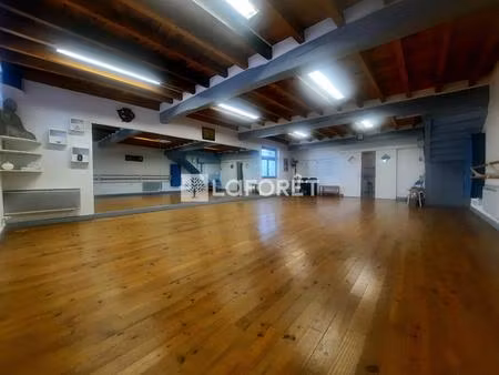 appartement + salle de danse