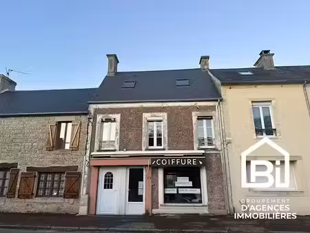 location locaux professionnels 0 pièces 35 m² à tour-en-bessin (14400)  585 €