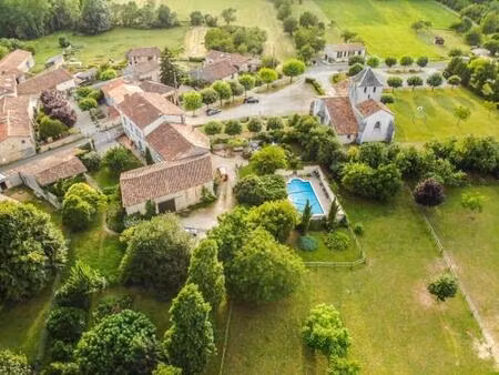 impressionnante maison de campagne de 4 chambres et maison d’amis  piscine  granges ...