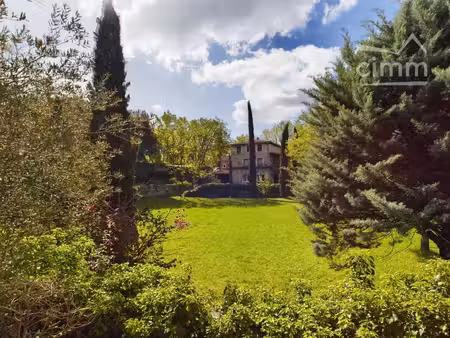 balazuc - domaine de vacances avec une grande maison de propriétaire  6 gîtes et 2...