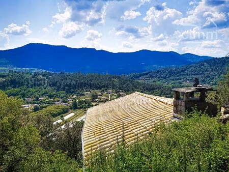 maison en pierre du 18s. dans un écrin de nature