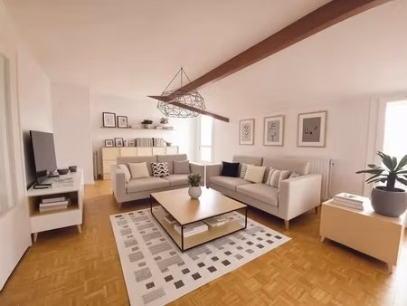 t5 avec balcons et deux garages