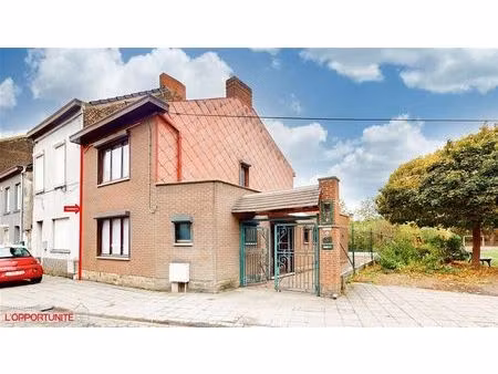 maison à vendre à rue de la sambre 65 mont-sur-marchienne (vbd70703)