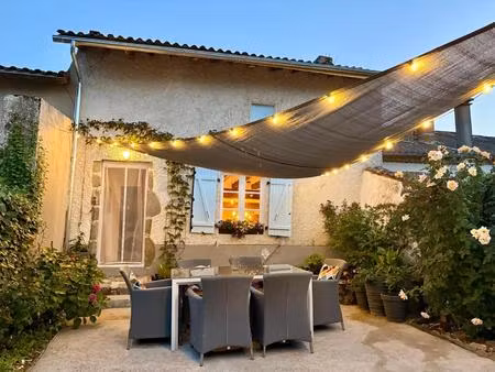 jolie maison de ville