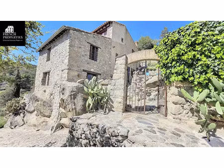 vente maison 7 pièces 202 m² à eus (66500)  526 000 €