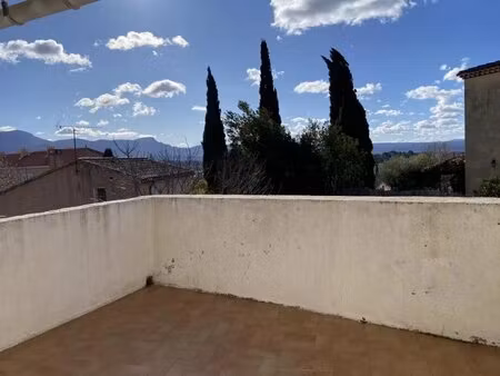 appartement de type 3 avec remise aménageable   terrasse et jardinet