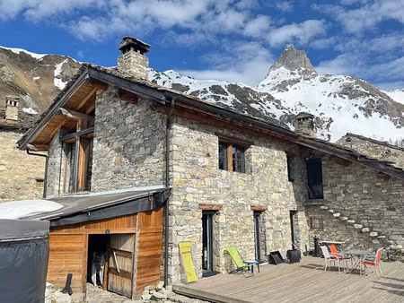 vente chalet 6 pièces 260 m² à tignes (73320)  2 300 000 €