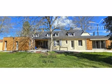 grande maison de 265 m² avec possibilité d'activité de chambres d'hôtes  gîtes + espace pr