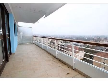 en dernier étage appartement 3 pièces 70 m² 2 chambres terrasse à vendre à metz