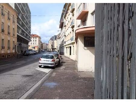 local commercial 2 pièces 49 m² en rez-de-chaussée à vendre à metz sablon