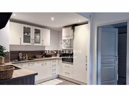 vente appartement 2 pièces 42 m² à châteauneuf-le-rouge (13790)  233 000 €