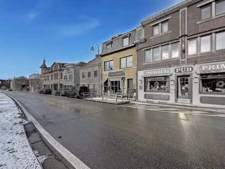 centre de hotton  bel immeuble mixte à réinventer