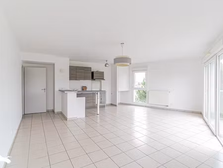 vente appartement 5 pièces 86 m² à le haillan (33185)  299 000 €