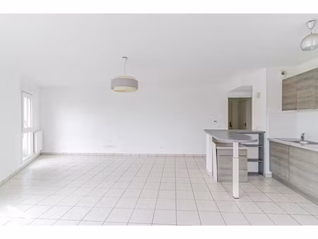 vente appartement 6 pièces 86 m² à le haillan (33185)  291 658 €