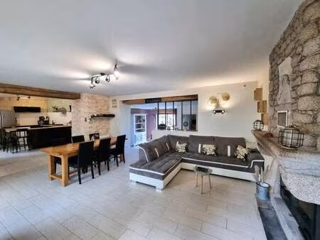 vente maison à chanverrie (85130) : à vendre / 131m² chanverrie