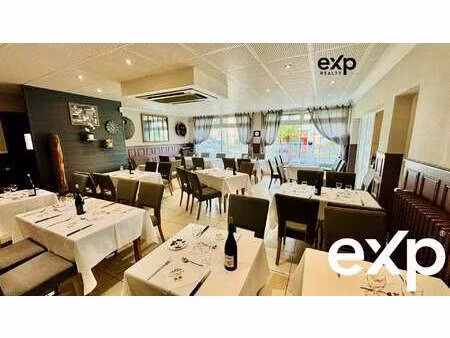 vente bureaux et commerces à neau (53150) : à vendre / 800m² neau