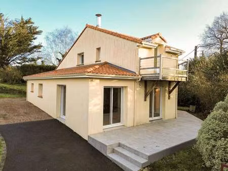 vente maison à mauves-sur-loire (44470) : à vendre / 140m² mauves-sur-loire