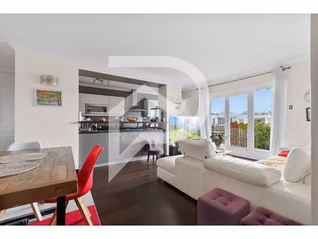 7 mns gare à pieds appartement chatou 3 pièces 82 m2 avec balcon