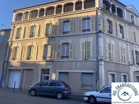 centre ville de nevers -appartement lumineux